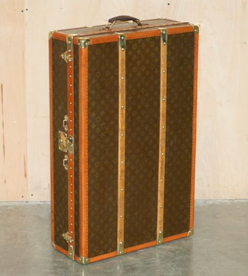 RRP 55000 FULLY RESTORED ANTIQUE LOUIS VUITTON STAMPED MONOGRAM WARDROBE TRUNK - ADDITIONAL PHOTO 23