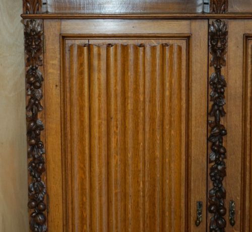 FINEST QUALITY HAMPTON SON'S ANTIQUE VICTORIAN WALNUT HAND CARVED BACON SETTLE - ADDITIONAL PHOTO 11