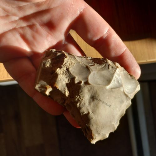 A COLLECTION OF MESOLITHICNEOLITHIC WORKED FLINT WITH HANDWRITTEN LABELS - ADDITIONAL PHOTO 7