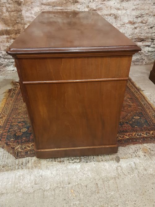VICTORIAN NINE DRAWER DESK - ADDITIONAL PHOTO 2