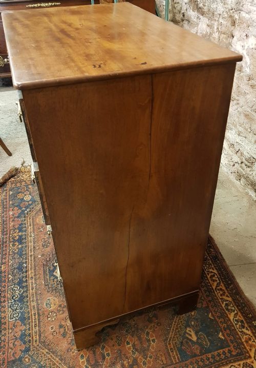 GEORGIAN MAHOGANY CHEST OF DRAWERS - ADDITIONAL PHOTO 2