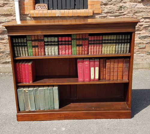 VICTORIAN MAHOGANY OPEN BOOKCASE - ADDITIONAL PHOTO 1