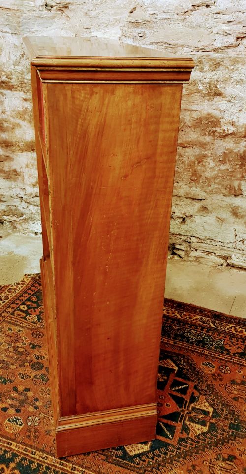 PARCEL GILT VICTORIAN WALNUT OPEN BOOKCASE - ADDITIONAL PHOTO 3