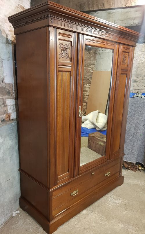 VICTORIAN WALNUT ARTS AND CRAFTS WARDROBE - ADDITIONAL PHOTO 2