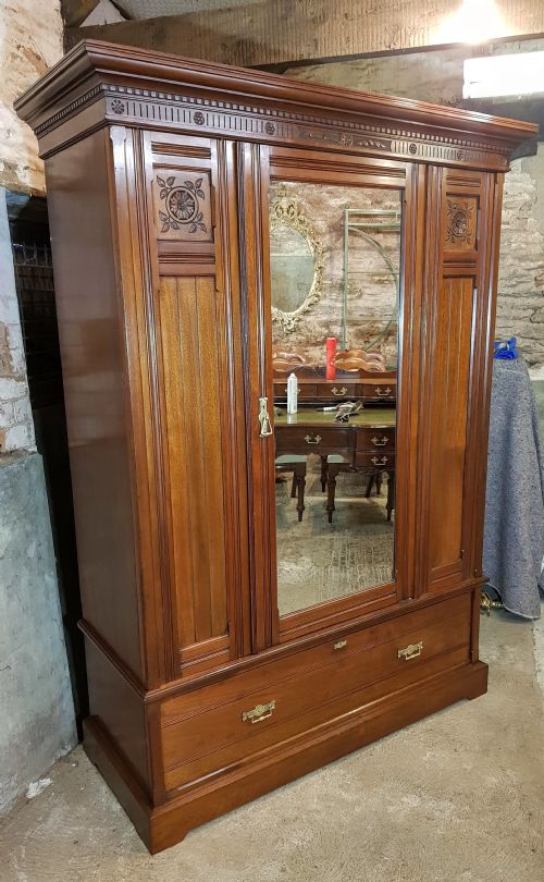 VICTORIAN WALNUT ARTS AND CRAFTS WARDROBE - ADDITIONAL PHOTO 9