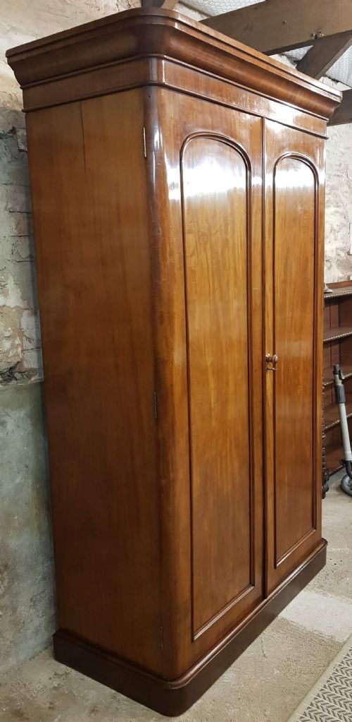 VICTORIAN MAHOGANY TWO DOOR WARDROBE - ADDITIONAL PHOTO 4