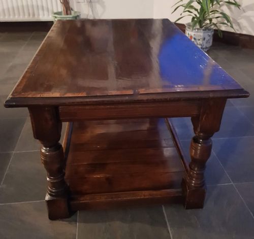 1920s oak period style coffee table - CATEGORY: ANTIQUE TABLES - DATED 1920