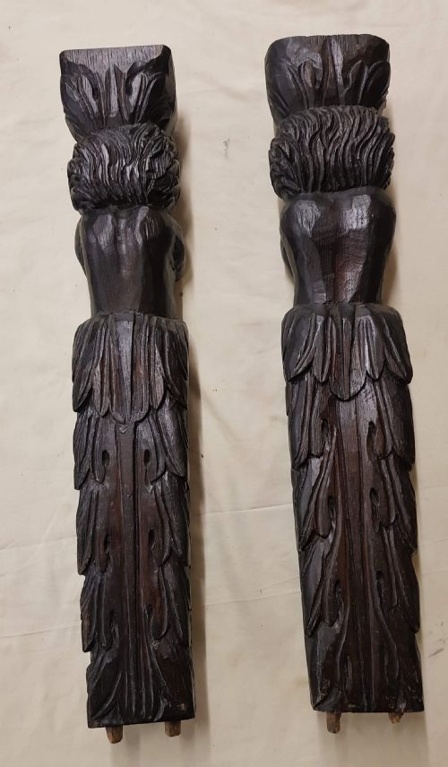 PAIR OF CARVED OAK 18TH CENTURY CARYATID FIGURES - ADDITIONAL PHOTO 3