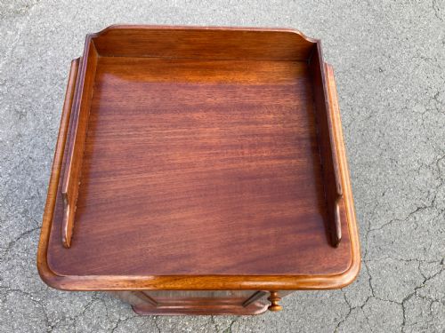 MAHOGANY BEDSIDE CABINET C1850 - ADDITIONAL PHOTO 4