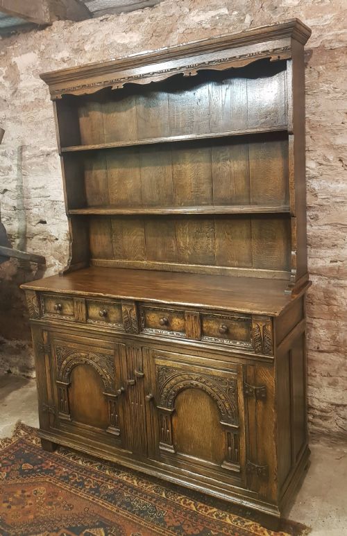 1920S PERIOD STYLE OAK DRESSER - ADDITIONAL PHOTO 4