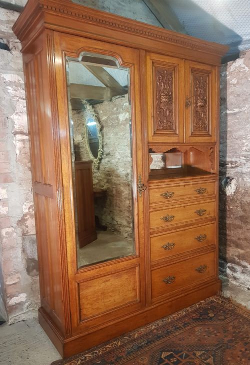 VICTORIAN OAK MIRROR DOOR WARDROBE - ADDITIONAL PHOTO 1