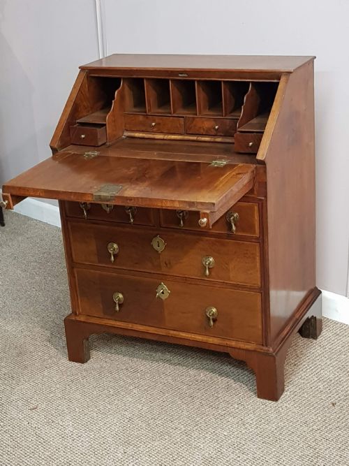 edwardian walnut bureau - CATEGORY: ANTIQUE BUREAU - DATED EDWARDIAN