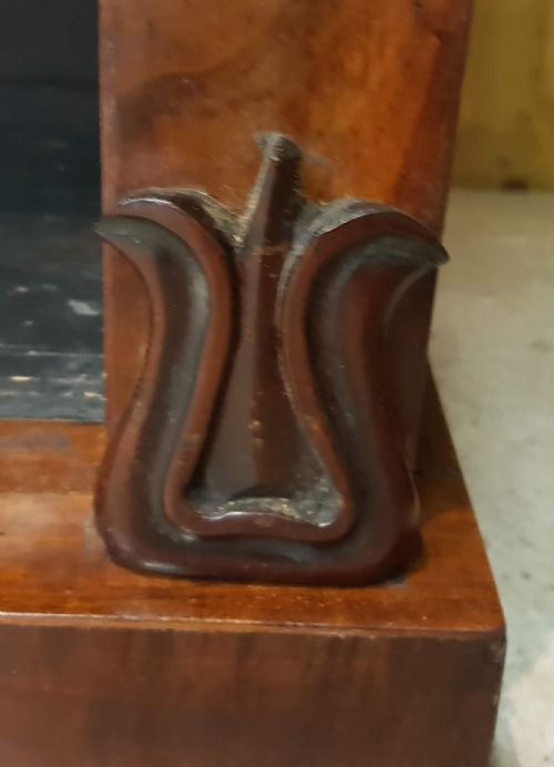 VICTORIAN MAHOGANY BOOKCASE - ADDITIONAL PHOTO 2