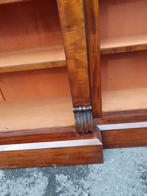 VICTORIAN MAHOGANY BREAKFRONT BOOKCASE - ADDITIONAL PHOTO 3