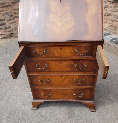 1920S FLAME MAHOGANY BUREAU - ADDITIONAL PHOTO 4