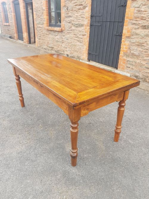 19 CENTURY FRENCH FRUITWOOD FARMHOUSE TABLE - ADDITIONAL PHOTO 4