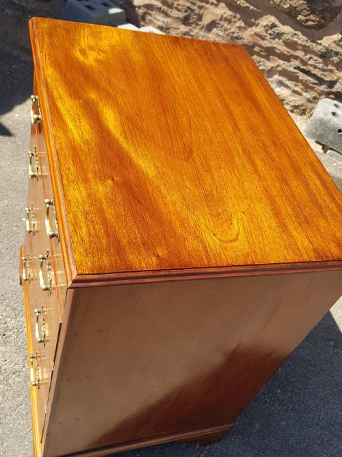 SMALL EDWARDIAN CHEST OF DRAWERS - ADDITIONAL PHOTO 2