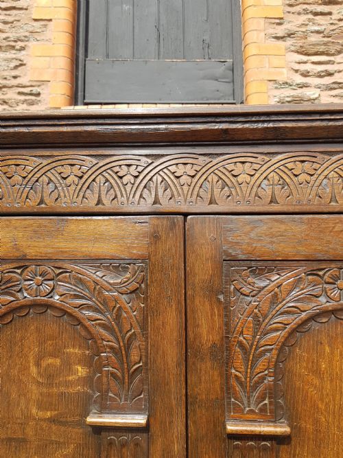 1920S OAK PERIOD STYLE HALL CUPBOARD - ADDITIONAL PHOTO 5