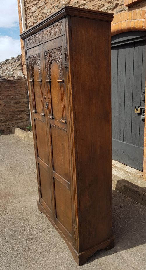 1920S OAK PERIOD STYLE HALL CUPBOARD - ADDITIONAL PHOTO 8
