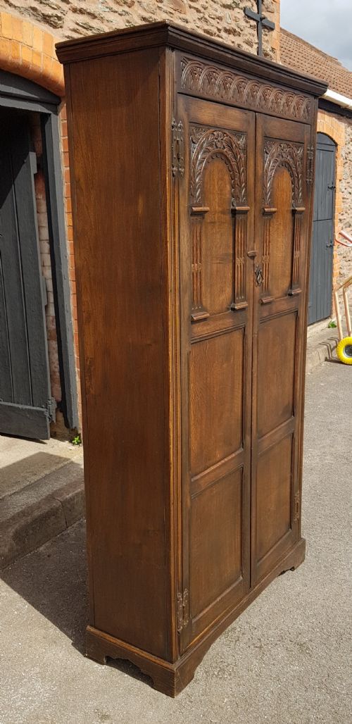 1920S OAK PERIOD STYLE HALL CUPBOARD - ADDITIONAL PHOTO 10