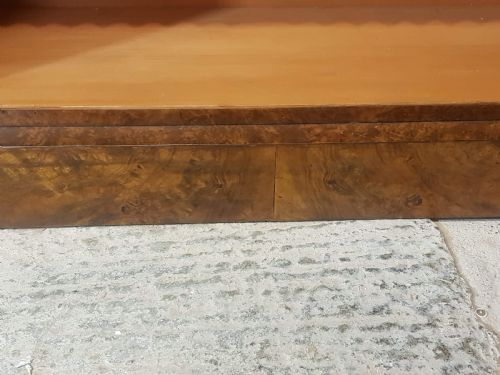 PAIR OF VICTORIAN BURR WALNUT OPEN BOOKCASES - ADDITIONAL PHOTO 6
