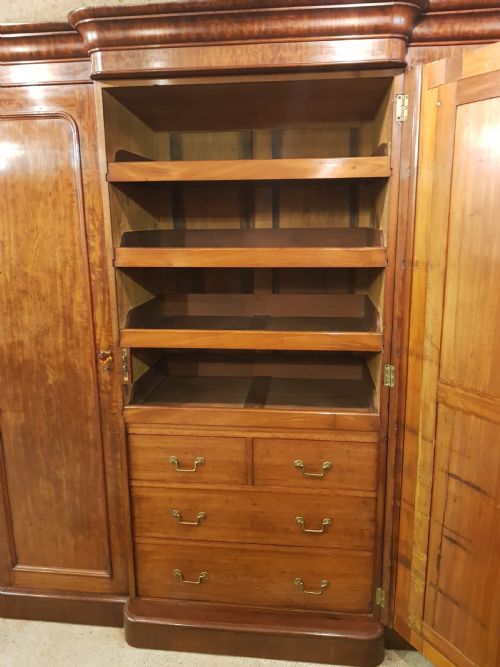 HEAL AND SON BREAKFRONT MAHOGANY WARDROBE - ADDITIONAL PHOTO 3