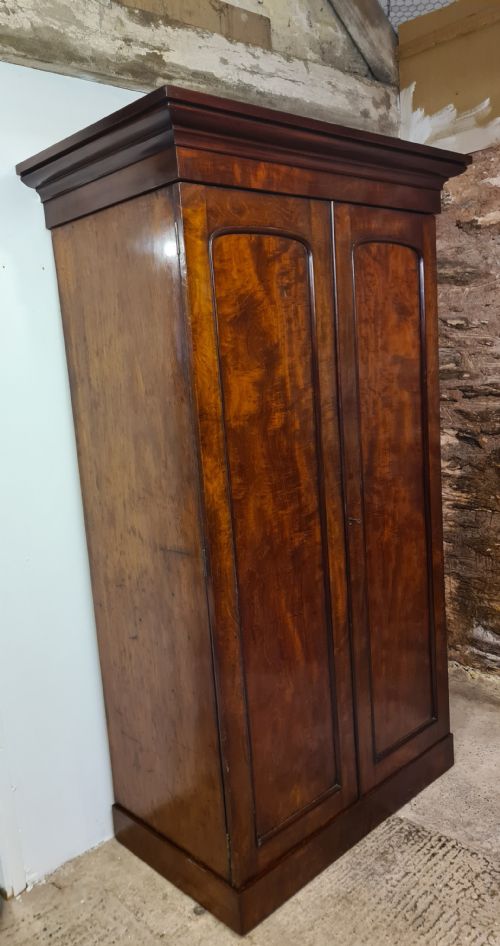 VICTORIAN MAHOGANY TWO DOOR WARDROBE - ADDITIONAL PHOTO 1