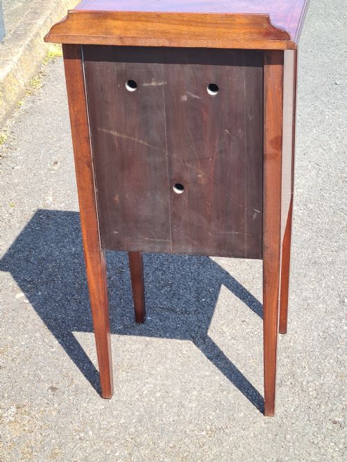 EDWARDIAN MAHOGANY INLAID BEDSIDE CABINET - ADDITIONAL PHOTO 3