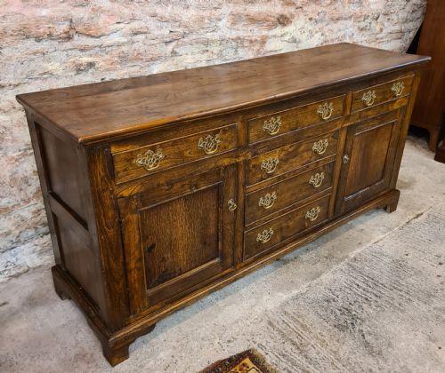 GEORGIAN ELM AND OAK DRESSER BASE - ADDITIONAL PHOTO 1