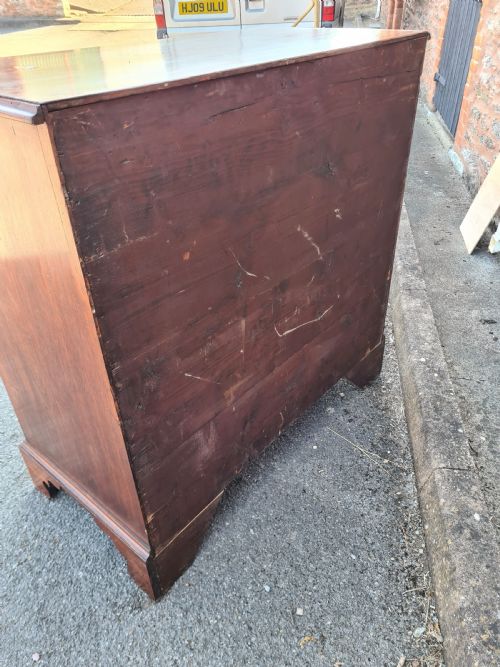 ANTIQUE GEORGIAN MAHOGANY CHEST OF DRAWERS - ADDITIONAL PHOTO 5
