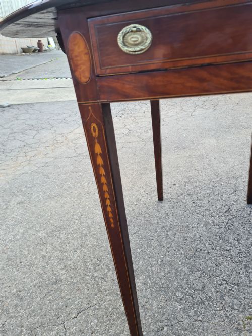 ANTIQUE GEORGIAN MAHOGANY INLAID PEMBROKE TABLE - ADDITIONAL PHOTO 3