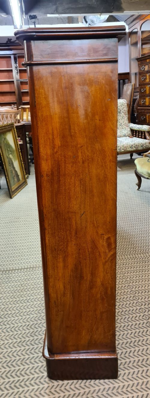 ANTIQUE VICTORIAN MAHOGANY BREAKFRONT BOOKCASE - ADDITIONAL PHOTO 2