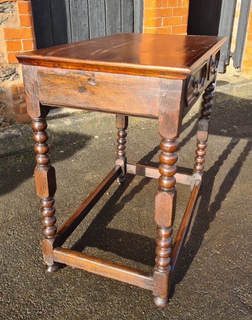 18TH CENTURY OAK SIDE TABLE - ADDITIONAL PHOTO 2