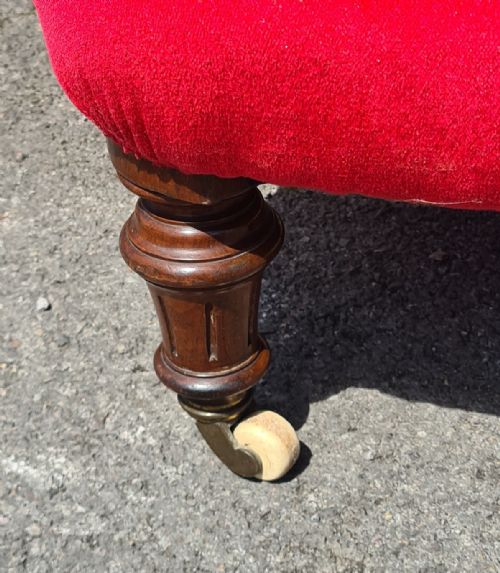 EDWARDIAN WALNUT HOWARD STYLE ARM CHAIR - ADDITIONAL PHOTO 4
