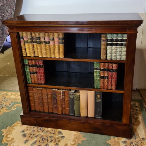 victorian mahogany dwarf bookcase - CATEGORY: ANTIQUE BOOKCASES - DATED VICTORIAN