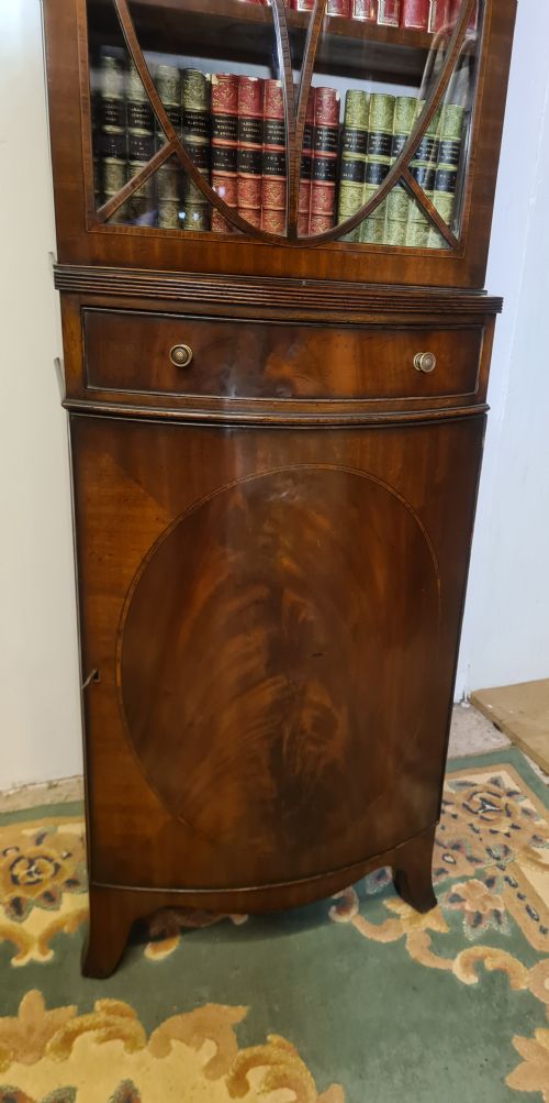 1920S GEORGIAN STYLE MAHOGANY NARROW INLAID BOOKCASE - ADDITIONAL PHOTO 1