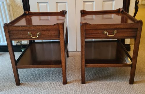 pair of 1920s georgian style mahogany side tables - CATEGORY: ANTIQUE CABINETS - DATED 1920