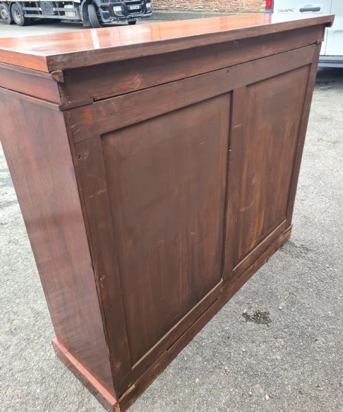 19TH CENTURY MAHOGANY OPEN BOOKCASE - ADDITIONAL PHOTO 5