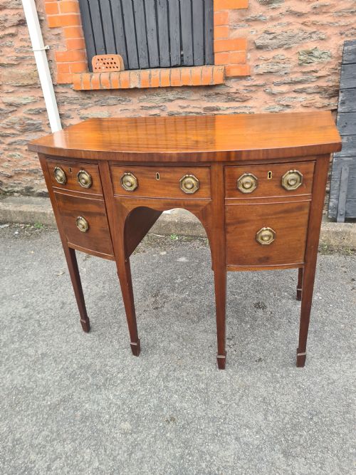 GEORGIAN MAHOGANY BOW FRONT SMALL SIDEBOARD - ADDITIONAL PHOTO 3