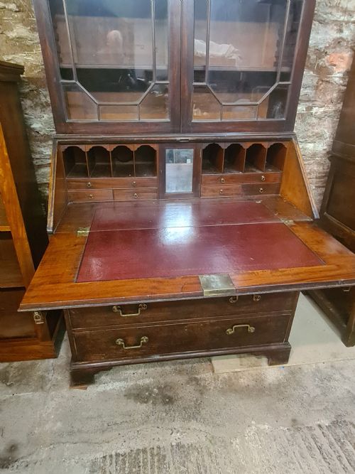 GEORGIAN 18TH CENTURY MAHOGANY BUREAU BOOKCASE - ADDITIONAL PHOTO 2
