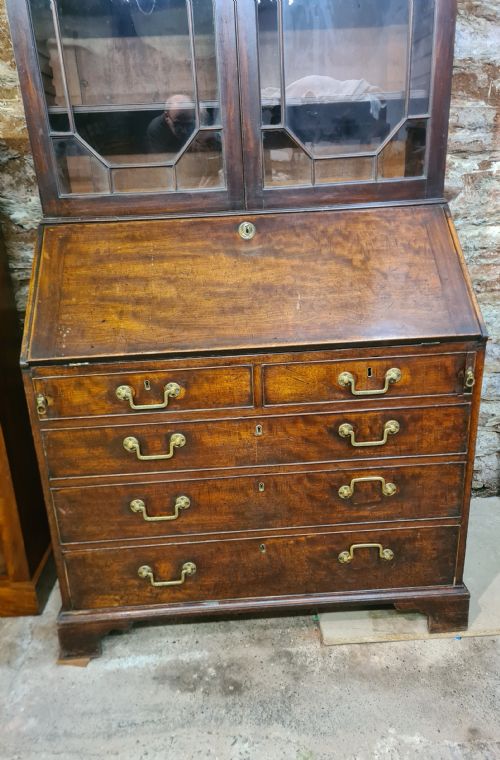 GEORGIAN 18TH CENTURY MAHOGANY BUREAU BOOKCASE - ADDITIONAL PHOTO 5