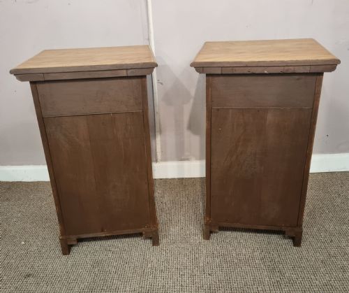 PAIR OF EDWARDIAN SATIN WALNUT BEDSIDE CABINETS MADE BY JOHN TAYLOR AND SON EDINBURGH - ADDITIONAL PHOTO 8