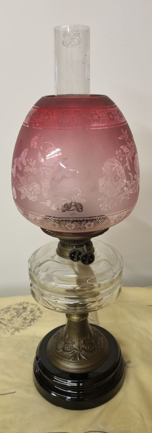 VICTORIAN OIL LAMP