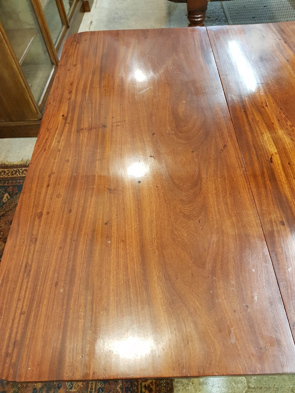 Georgian Mahogany Drop Leaf Dinning Table View VII