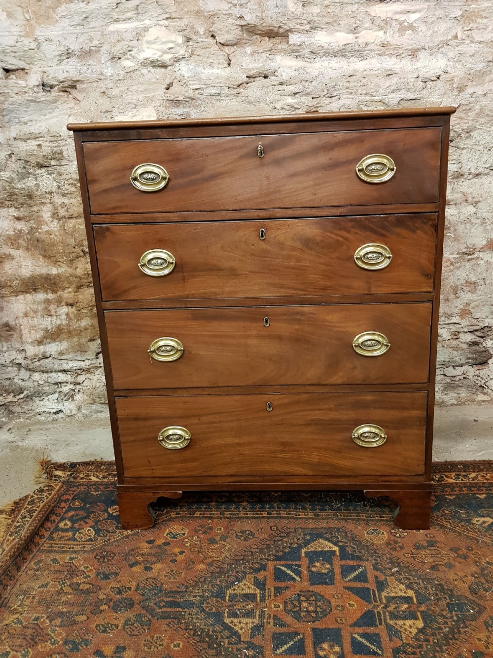 Georgian mahogany Chest of drawers  View II