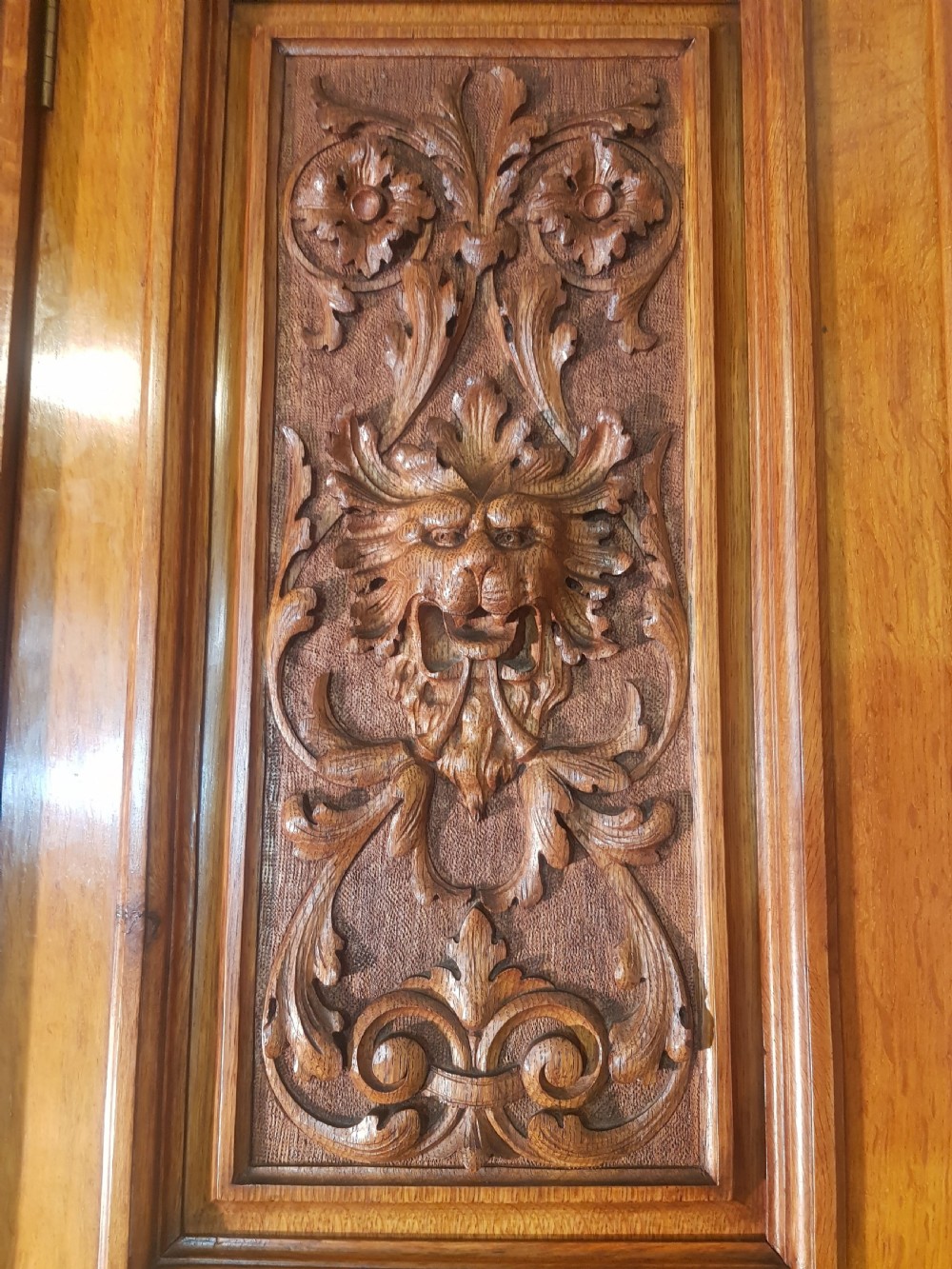 Victorian Oak mirror door wardrobe.  View VII