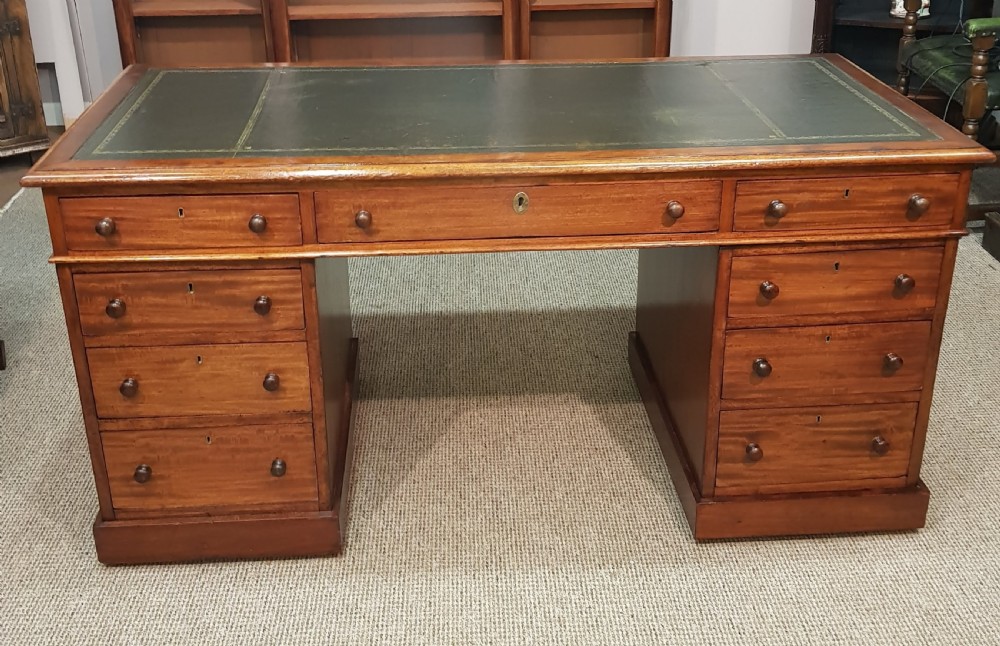 Victorian mahogany pedestal desk. 