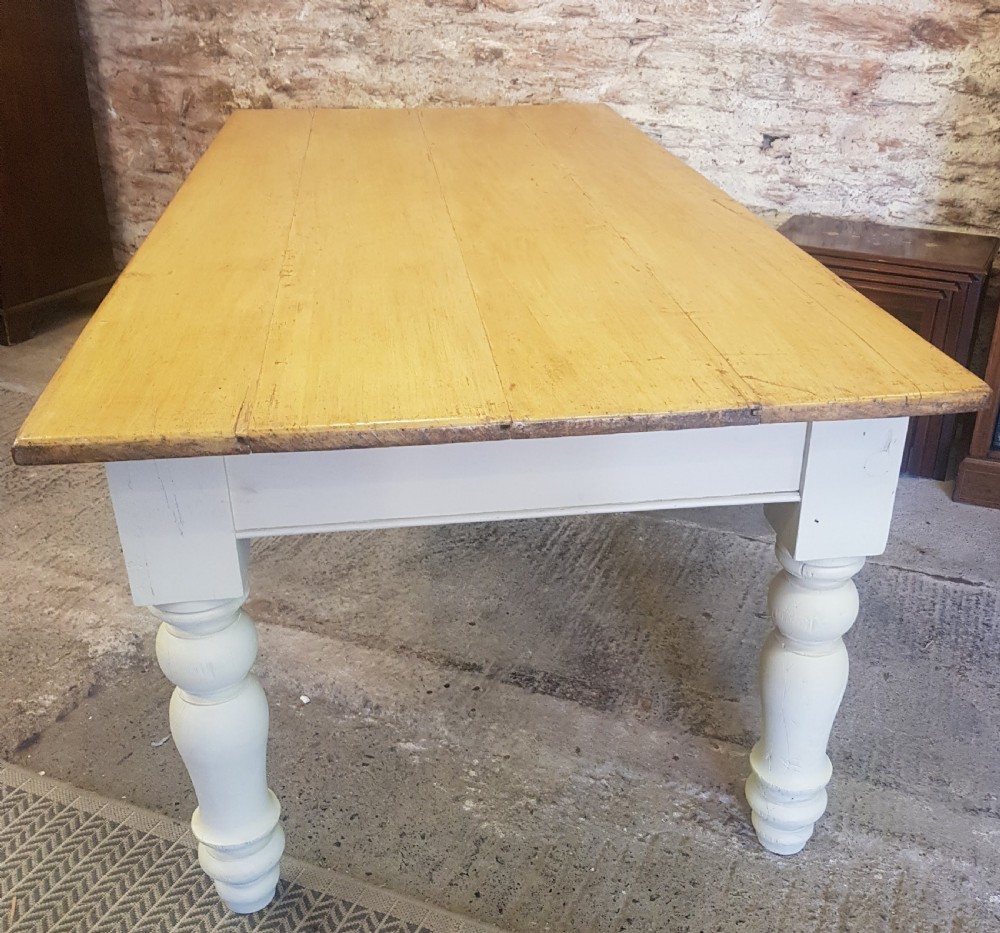 ANTIQUE VICTORIAN PINE FARM HOUSE TABLE.  View V