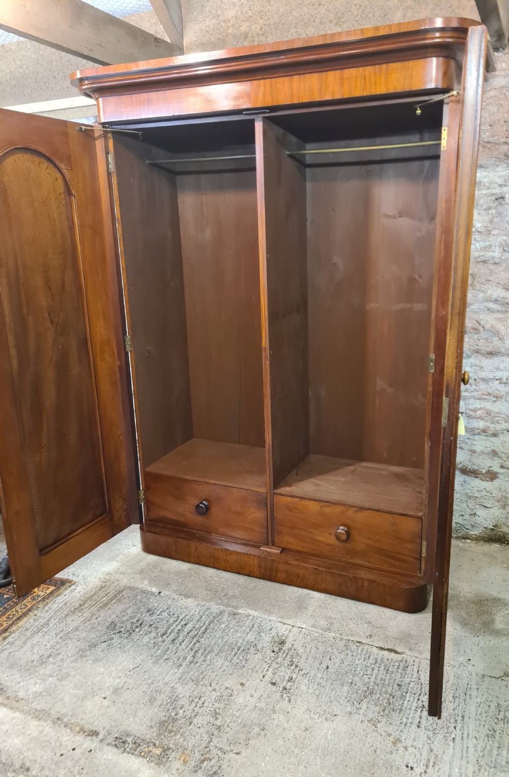 ANTIQUE VICTORIAN MAHOGANY TWO DOOR WARDROBE.  View VI