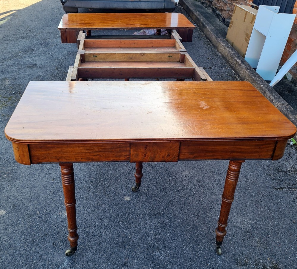 Georgian Mahogany ten leg two leaf Dinning Table  View VII
